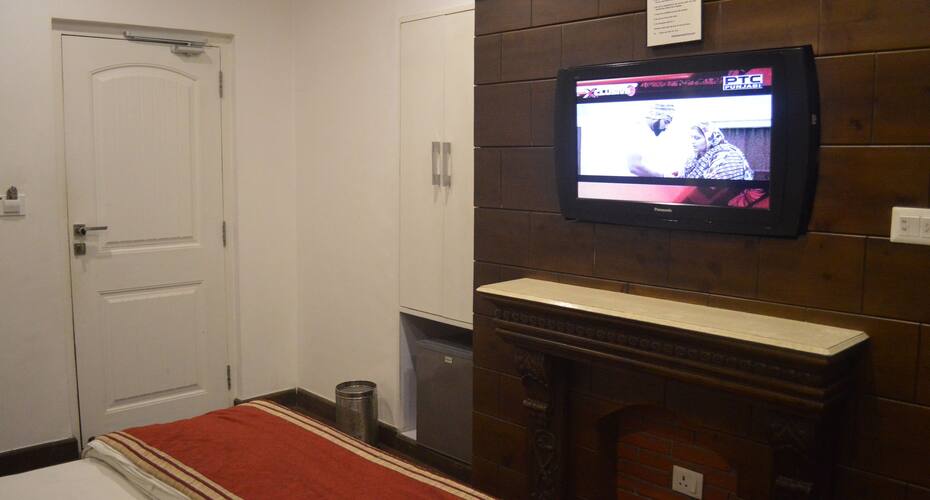 Hotel Park Wood, Mussoorie 5